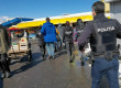 „Piaţa de lângă piaţă”: Doar amenzile nu au efect, Primăria Braşov face „lege” pentru confiscarea mărfii